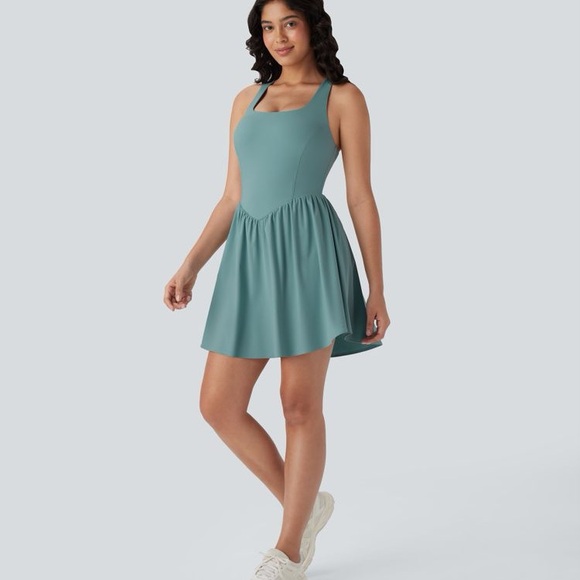 HALARA Dresses & Skirts - Halara Women's Breezeful Backless Corset 2-in-1 Pocket Mini Active Dress Size M
